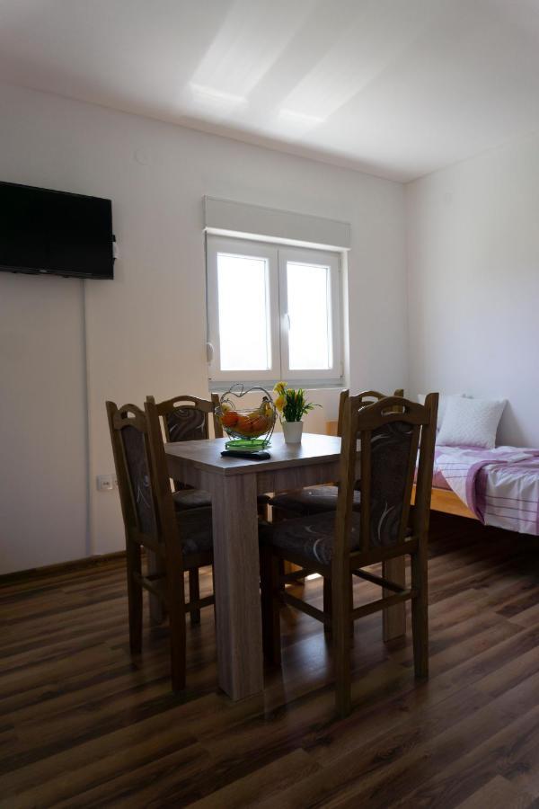 Apartmani Matej Trebinje Exterior foto